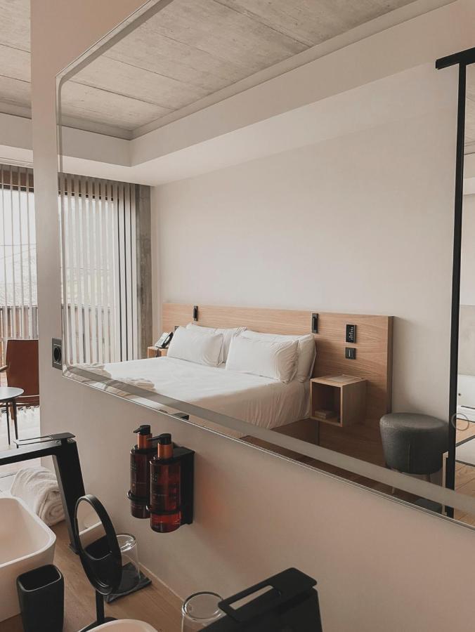 Atmos Hotel Boutique Outes Extérieur photo